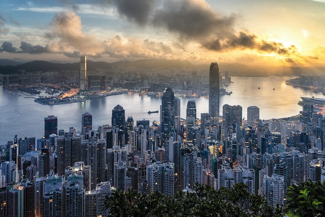 Teach English in Hong Kong for non-natives - All Questions Answered 3 teach English in Hong Kong for non-natives