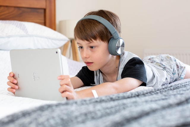20 Best Cartoons to Learn English for Kids - A Detailed Guide 1 How Cartoons can help you understand English