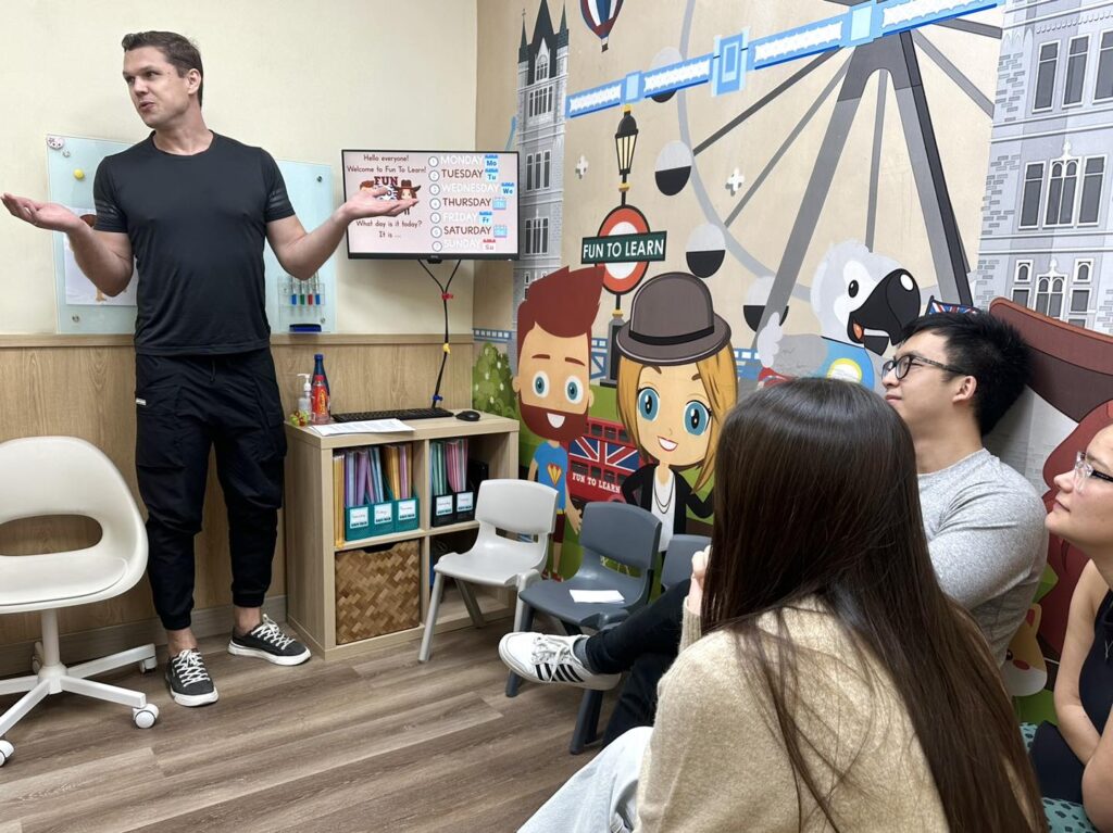 Fun1 K1 Teacher Kindergarten Hong Kong English Learning Centre