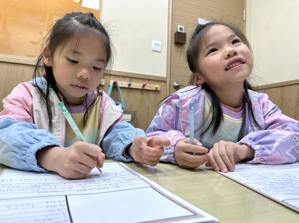 Junior Writers Program 2 english creative writing hong kong tai po tai wo fanling sheung shui fun to learn
