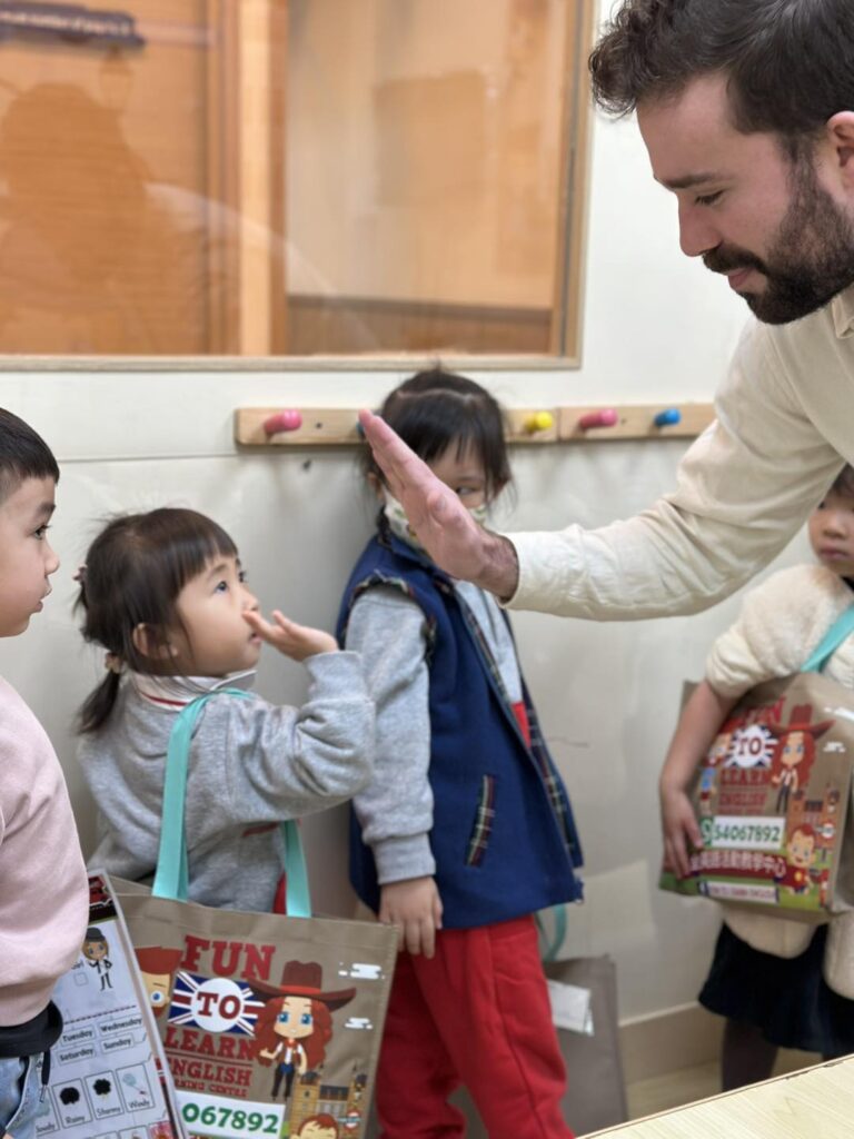 English Teacher Tai Po Fun To Learn